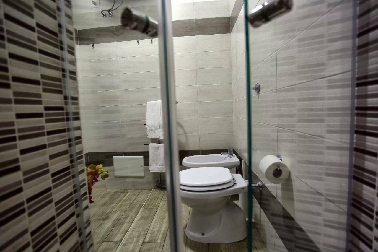 Napoli City Rooms Bed and breakfast 3*